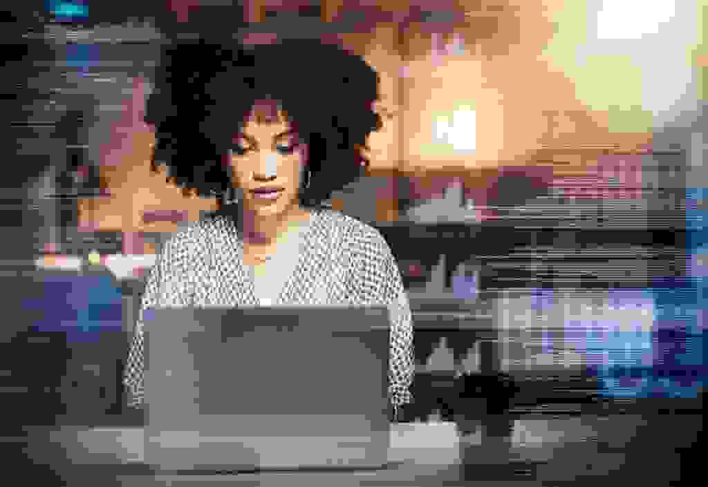 Redis Insiders Program female programmer at computer